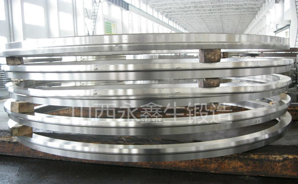 檢測合格的環(huán)形鍛件