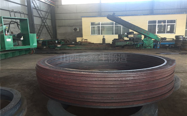 軋環(huán)后的環(huán)形鍛件